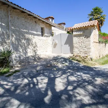 La Maison De Lolo Et Marco Pour 6 Holiday home